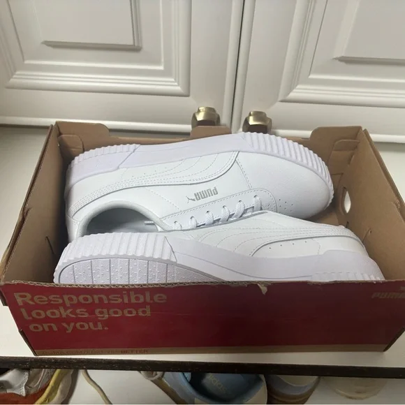 Puma Carina White Women's Sneakers - Picture 6 of 7